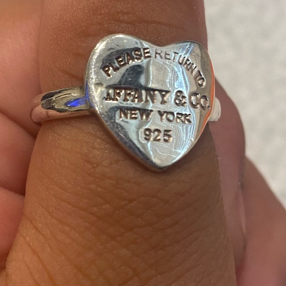 Tiffany & Co. Heart Ring - Picture 4 of 6